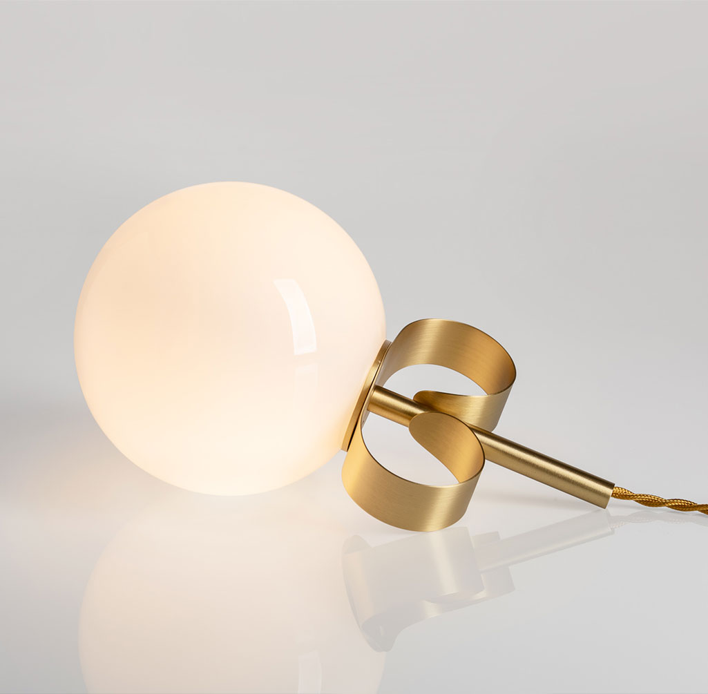 Pearl table lamp